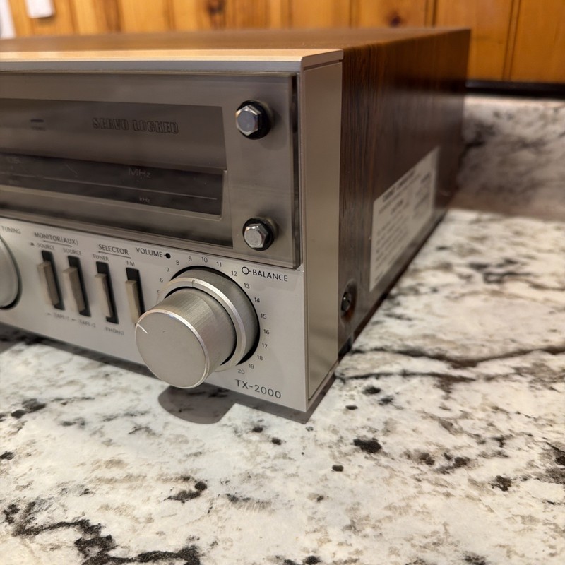 Onkyo Servo Locked Tuner Amplifier TX-2000 gallery