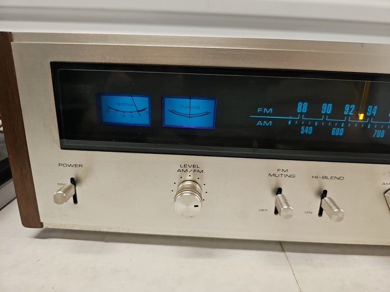 VINTAGE NIKKO FAM 800 Stereo Tuner AM/FM. D5 gallery