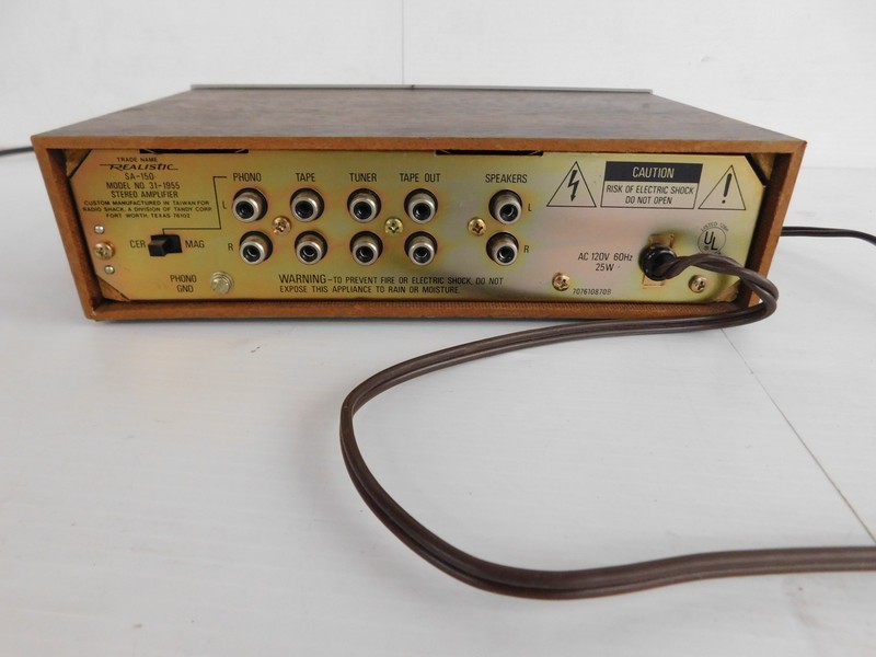 Realistic SA-150 Integrated Stereo Amplifier (JSP113) gallery