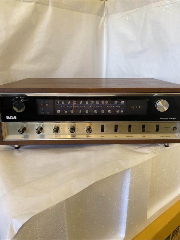 Vintage RCA RK327B AM FM Stereo Receiver
