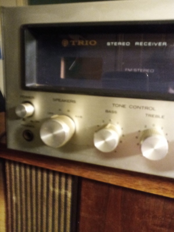 Vintage Kenwood KR-2400 II, Asian version with lower frequency