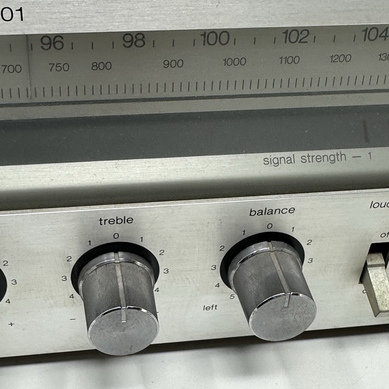 Technics SA-101 AM/FM Stereo Receiver Vintage gallery