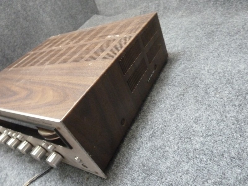 Vintage Marantz 2230 Stereophonic Receiver - Silver gallery