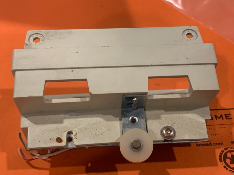 Marantz 2250 Stereo Receiver - Meter Housing + Lamp Sockets gallery
