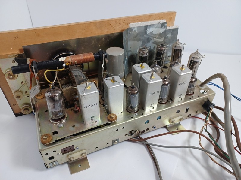 Vintage JVC 225 Delmonico Radio For Parts -