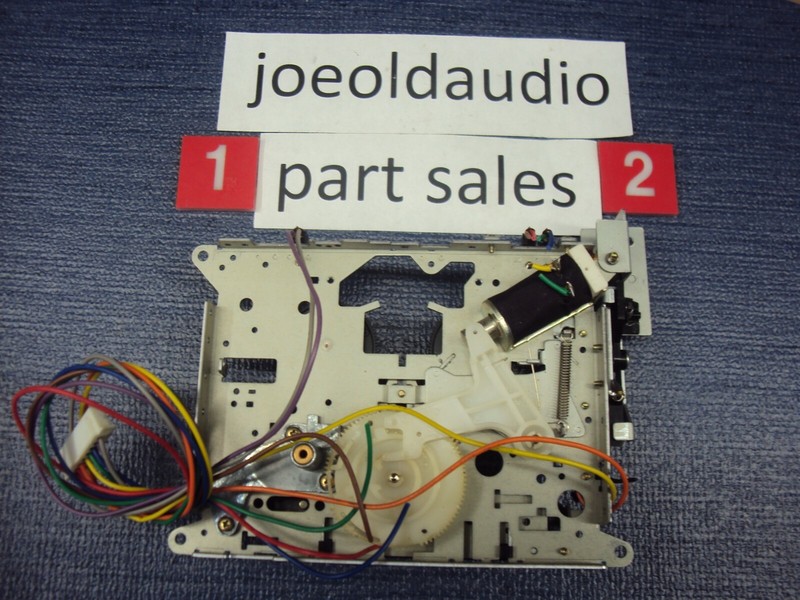 Mitsubishi DT-156 Cassette Deck Motor & Motor Bracket Assembly Repair Kit.