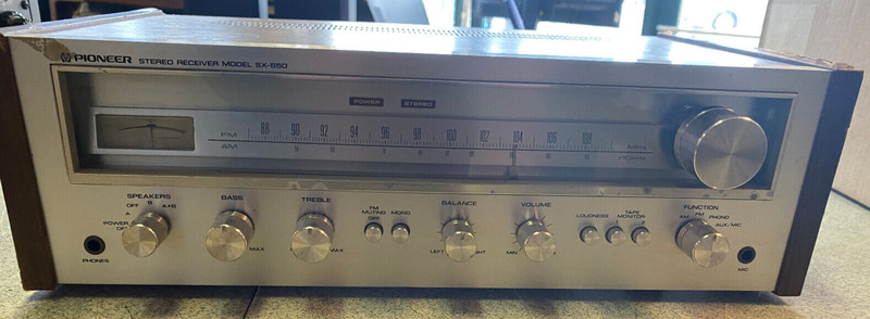 Vintage Pioneer SX-550 Stereo Receiver tuner Tested and Working !