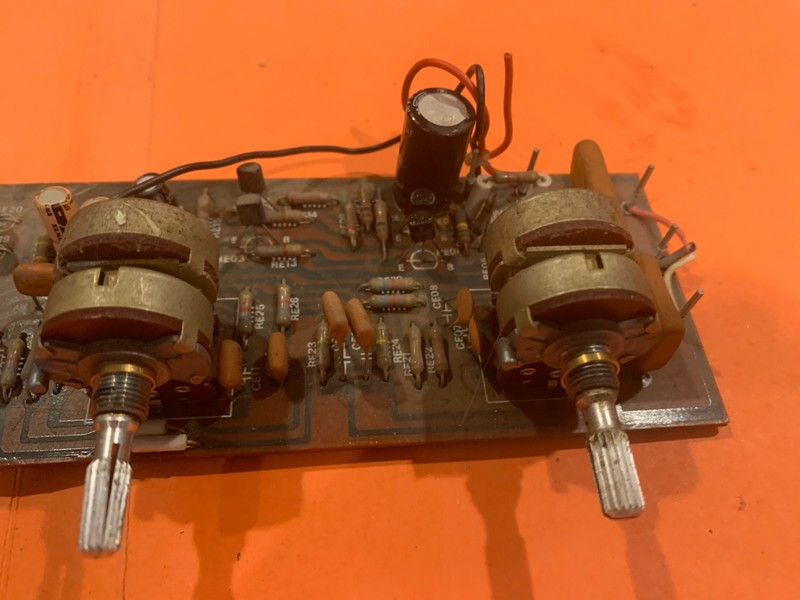 Marantz 2225 Stereo Receiver Parting Out - PE01 Tone Amplifier Assembly gallery