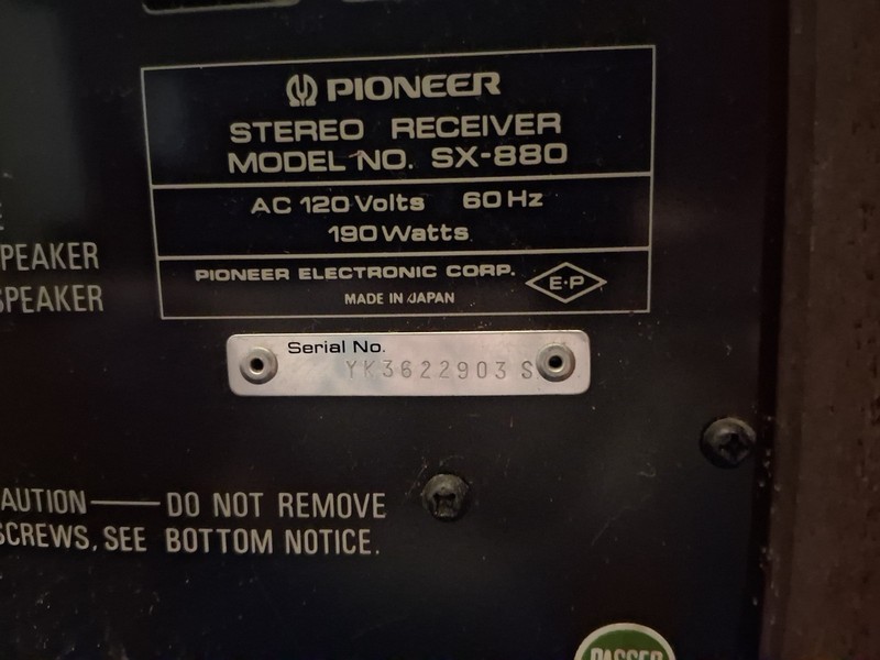 Pioneer SX-880 Vintage Stereo Receiver Made in Japan Serial No. YY3622903S