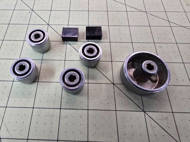 Magnavox 1500 Receiver Parts - Metal Knobs gallery