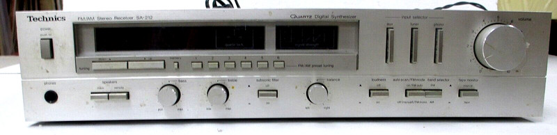 Vintage Technics No. SA-212 FM/AM Stereo Receiver works but has issues READ