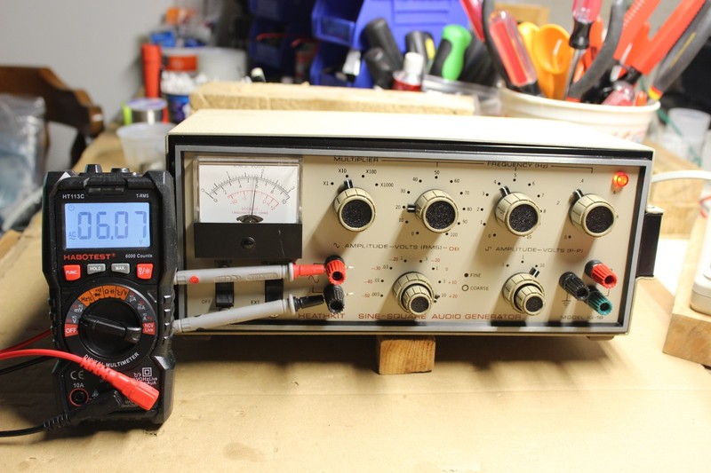 Heathkit IG-18 Sine-Square Audio Generator (2)