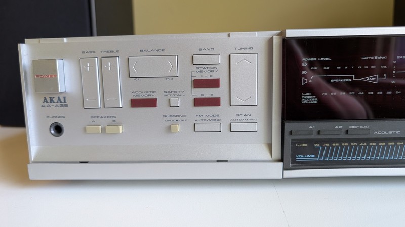 Akai AA-A35 Vintage AM/FM Stereo Receiver Amplifier - Tested/Working gallery