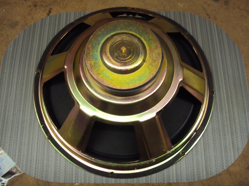 KLH 9250B Woofer. Mounting Screws Included Tested with 60 Watt Receiver gallery