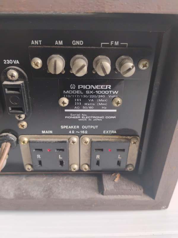 Pioneer Sx-1000TW stereo receiver UNTESTED gallery