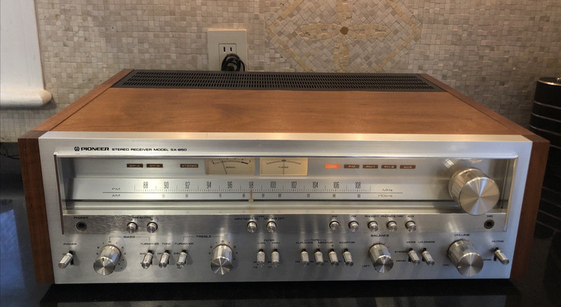 Pioneer SX-850 Stereo AM/FM Stereo Receiver Open Box Perfect Working Condition gallery