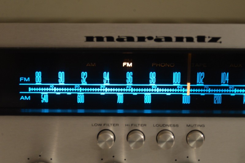 vintage Marantz 2230 Stereo Receiver Phono FM/AM Japan tested working VG gallery