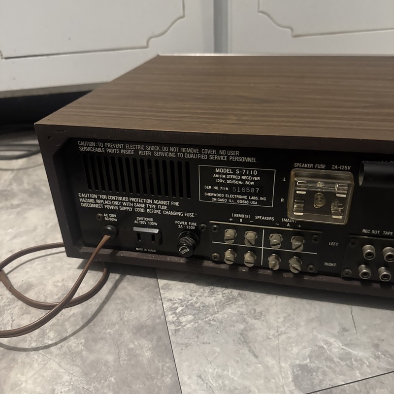 Vtg Sherwood Model S-7110 AM FM Stereo Receiver As Is For Parts gallery
