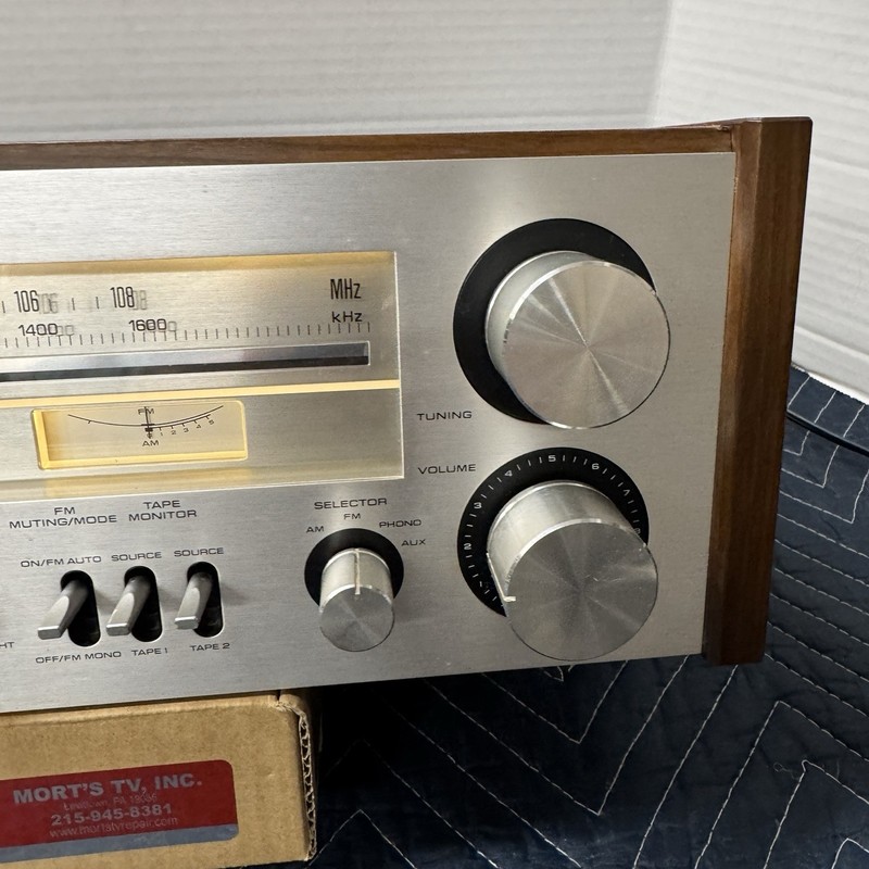 TECHNICS SA-300 VINTAGE AM/FM STEREO RECEIVER - SERVICED - CLEANED - TESTED gallery