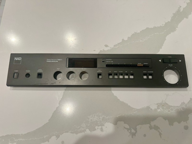 NAD 7220PE Faceplate