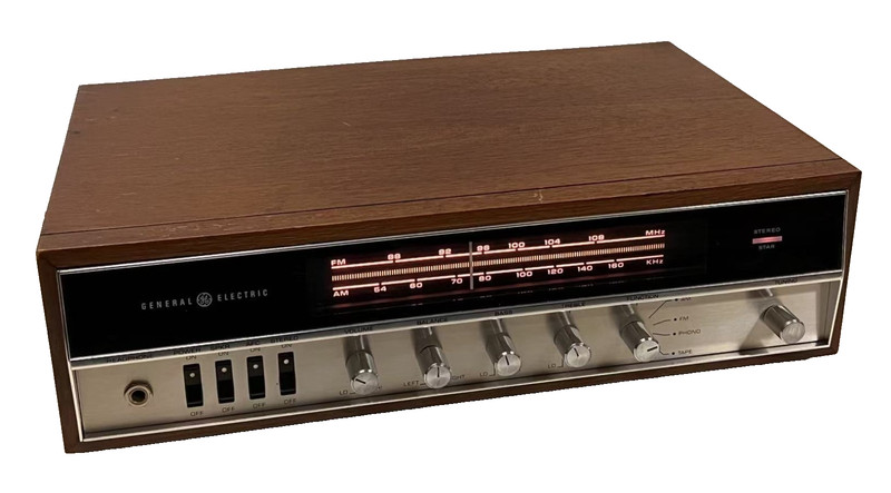 Vintage G.E. 10W AM/FM Stereo Receiver. 1970, Pro Serviced