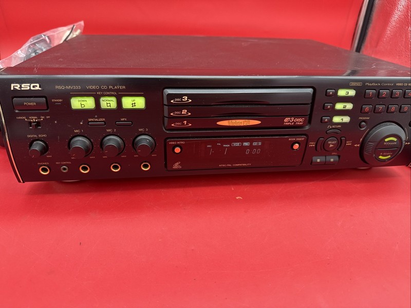 RSQ RSQ-MV333 Video CD Player RCA Karaoke Receiver - Tested And Working With Two gallery