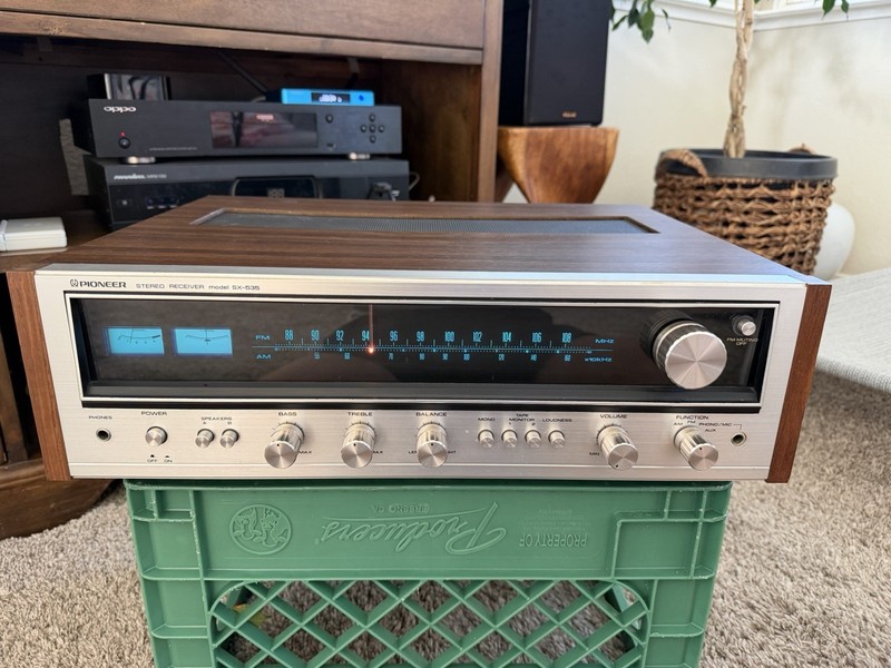 Pioneer SX-535 20W Per Channel 8Ω AM / FM Radio Vintage Stereo Receiver