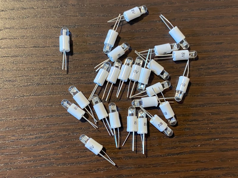 25 New Cool White 8V Bi-Pin LED Lamps Light Bulbs Marantz 2275 4300 2230 2285