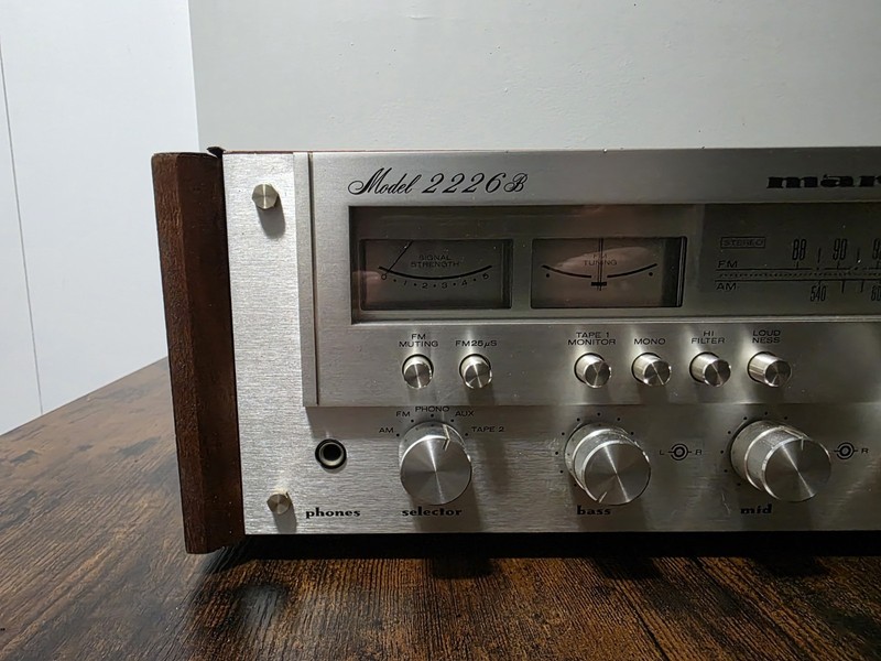 VINTAGE MARANTZ 2226B AM/FM STEREO RECEIVER - SERVICED - CLEANED - TESTED gallery