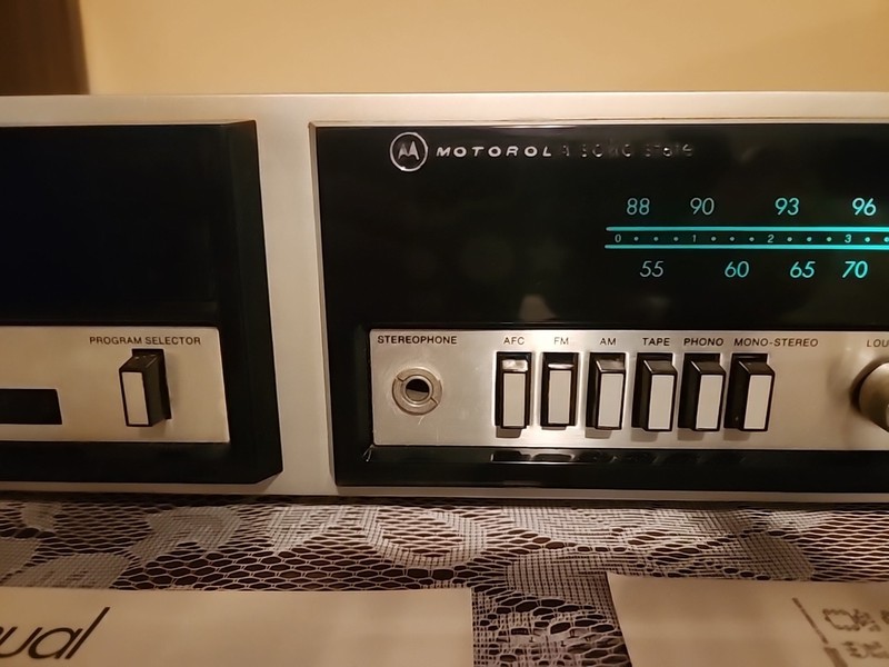 Vintage Motorola FH 212 Jw Solid State AM FM Stereo Receiver 8 track Read gallery