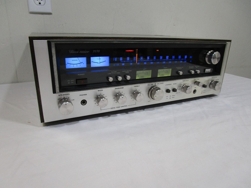 Nice Sansui 7070 Stereo Receiver w/ New LEDs - Serviced - Recapped ------ Cool!