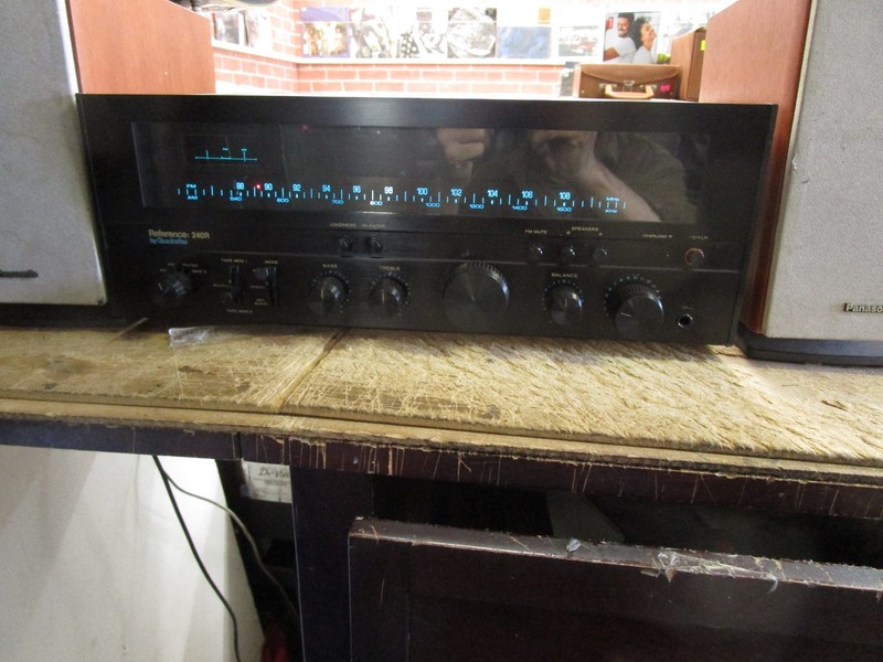 Quadraflex 240 R Receiver - Working - LOCAL PICKUP ONLY gallery