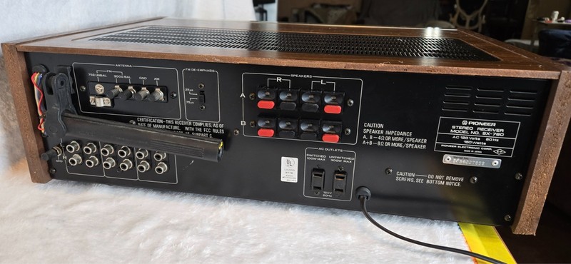 Pioneer SX-780 Vintage AM/FM Stereo Receiver gallery