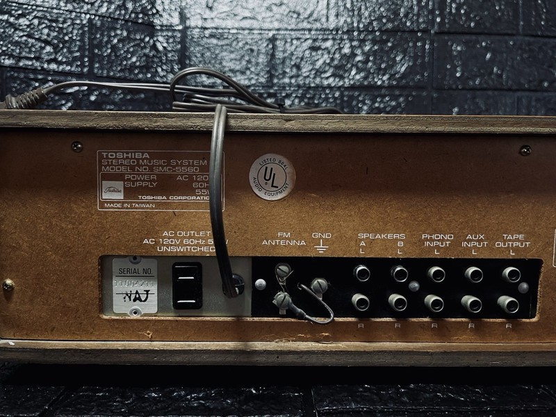 1980 Toshiba (SMC-5560) Stereo Receiver Am/FM Tuner & Cassette Tape Deck gallery