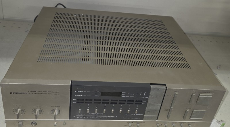 Vintage Pioneer SX-6 Stereo Receiver gallery