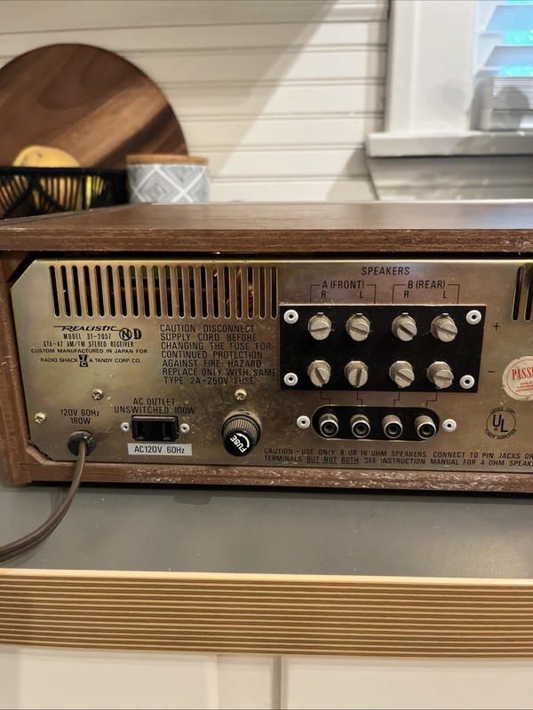 Realistic STA-47 Solid State AM/FM Stereo Receiver gallery