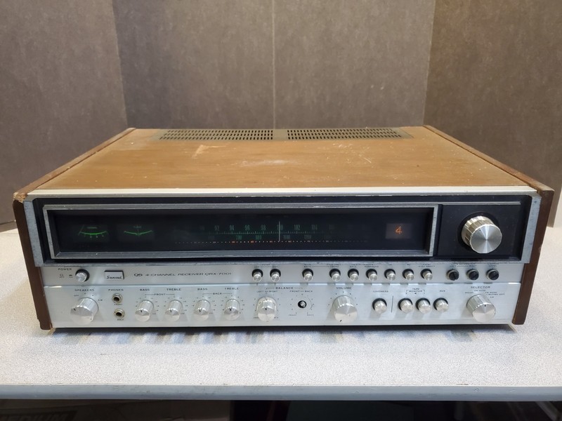Sansui QRX-7001 4-Channel Quadraphonic AM/FM Stereo Receiver for Parts or Repair