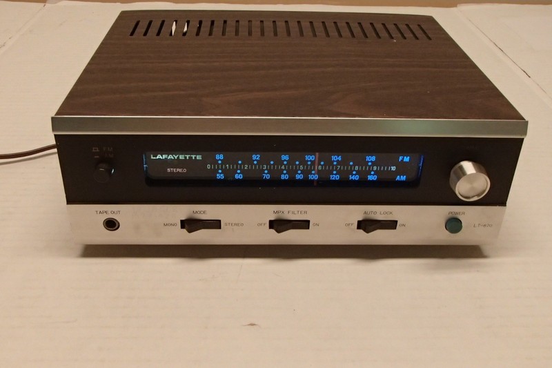 LAFAYETTE Model LT-670a Solid State AM-FM Stereo Tuner TESTED / WORKS GREAT