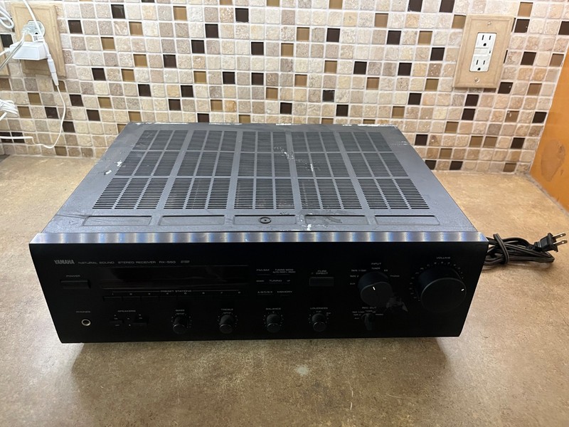 Vintage Yamaha RX-550 Stereo Receiver
