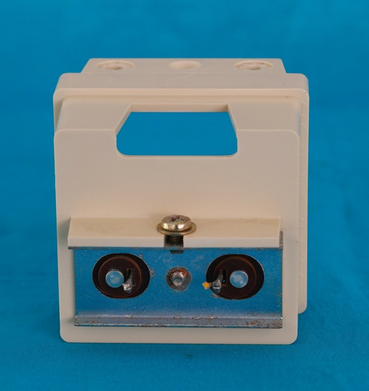 Marantz Model 2220B FM/AM Receiver Parts : Tuning Meter Reflector w/Lamp Holder gallery