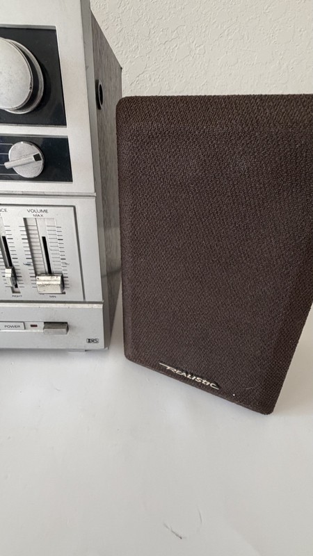 Vintage Realistic Clarinette 67 Radio / AM/FM / Cassette Tape - Read Description gallery
