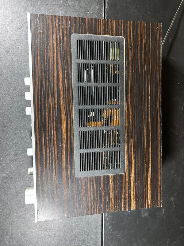 Yamaha Natural Sound R-500 AM/FM Stereo Receiver Amplifier -Vintage Japan 1980's gallery