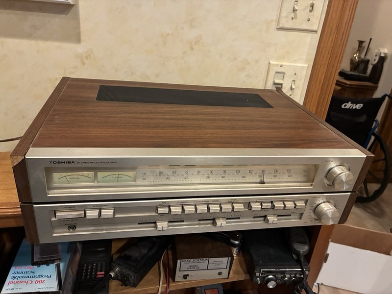 Vintage Toshiba Stereo Receiver SA-520 – Works