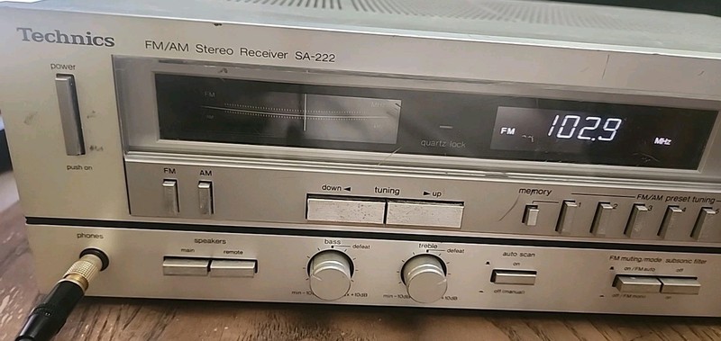 Technics SA-222 Fm/Am Stereo Receiver Tested- Working – Needs Channels Cleaned