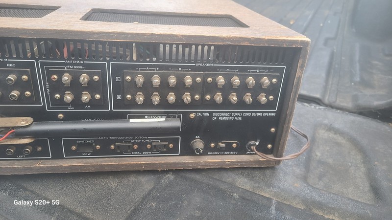 Vintage Kenwood KR-6170 Stereo Receiver Amplifier For Parts gallery