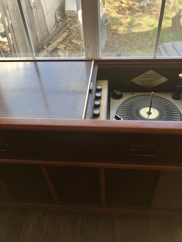 Magnox Stereophonic High Fidelity Console gallery