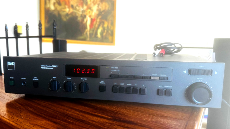 NAD Electronics 7225PE Stereo Receiver Power Envelope