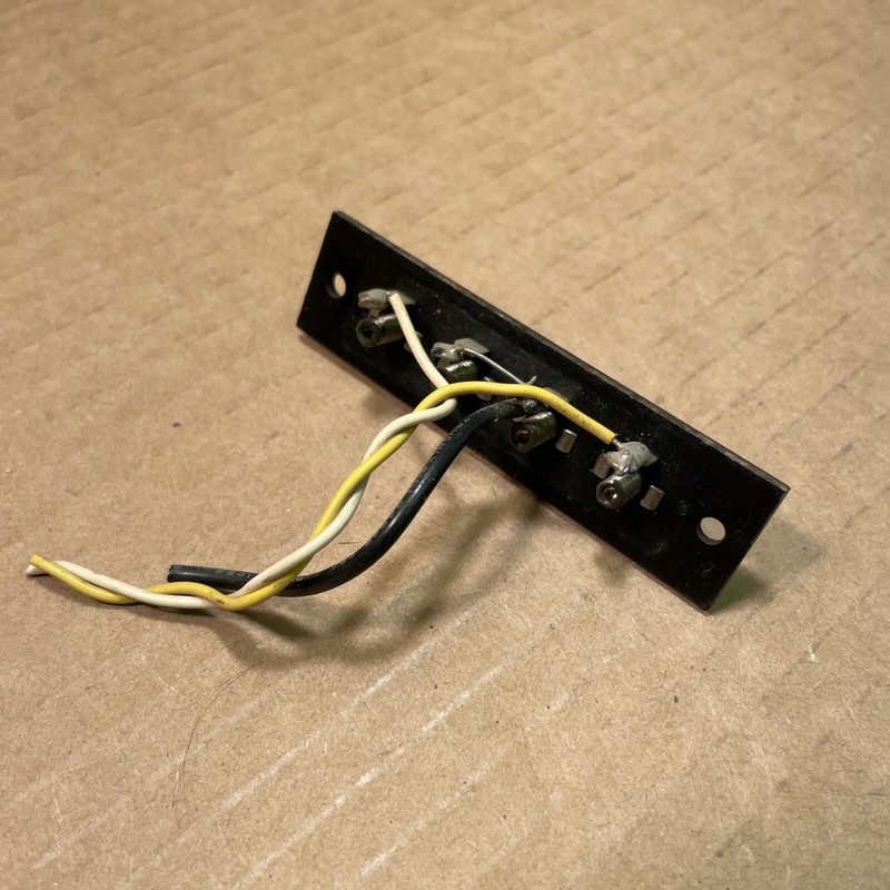 Harman Kardon 930 Receiver Parts: Speaker System 1 Switch Panel - L/R / Ground gallery