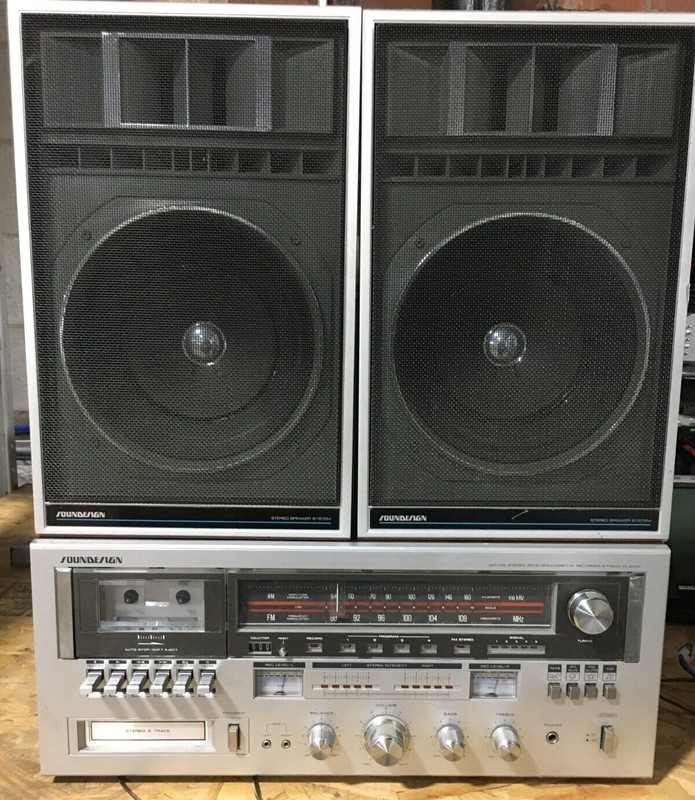 Vintage Soundesign 5853 AM-FM Receiver 8 Track Recorder Cassette w/Speakers