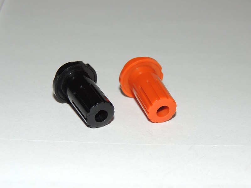 Technics SA-700 Speaker Binding Post Securing Wire Covers (Sold as a Pair) gallery